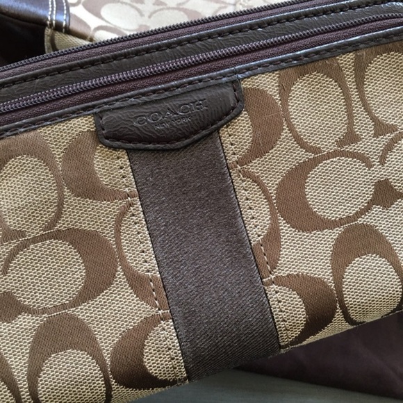 Coach Signature Purse with Wallet Set - Picture 2 of 10